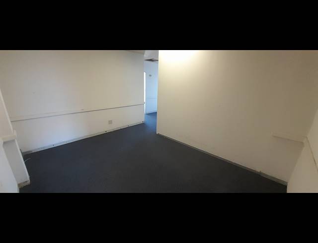 87M² OFFICE TO LET IN NORTH BEACH